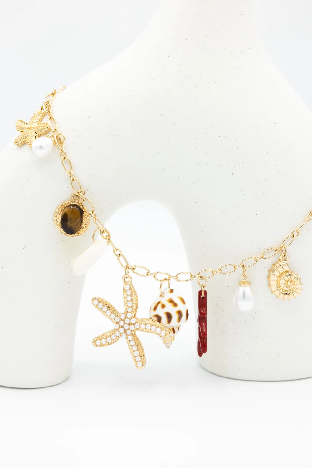 Starfish Necklace in Gold | ENA737GDCRM