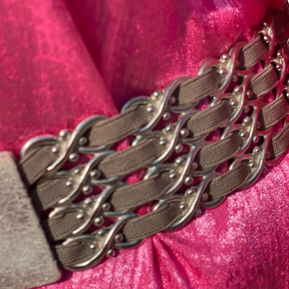 Statement belt