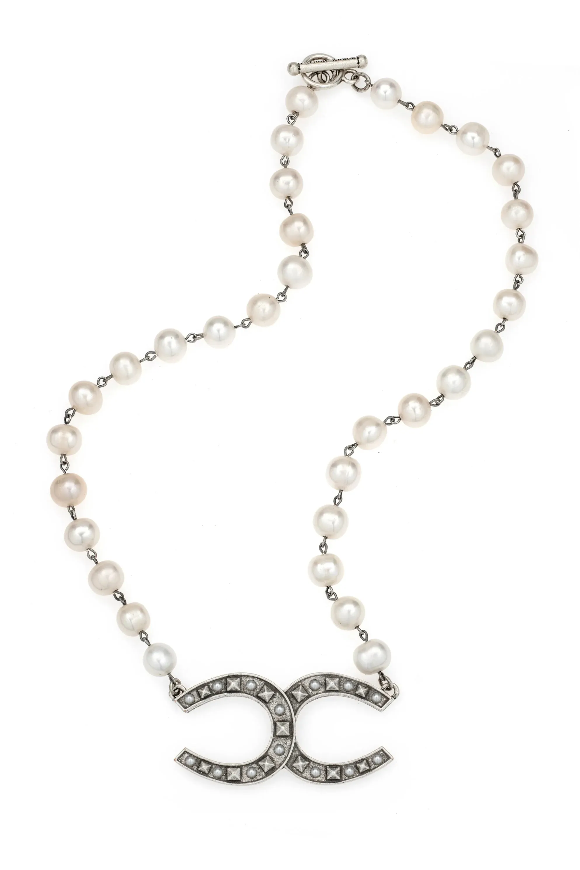 THE ELARA NECKLACE