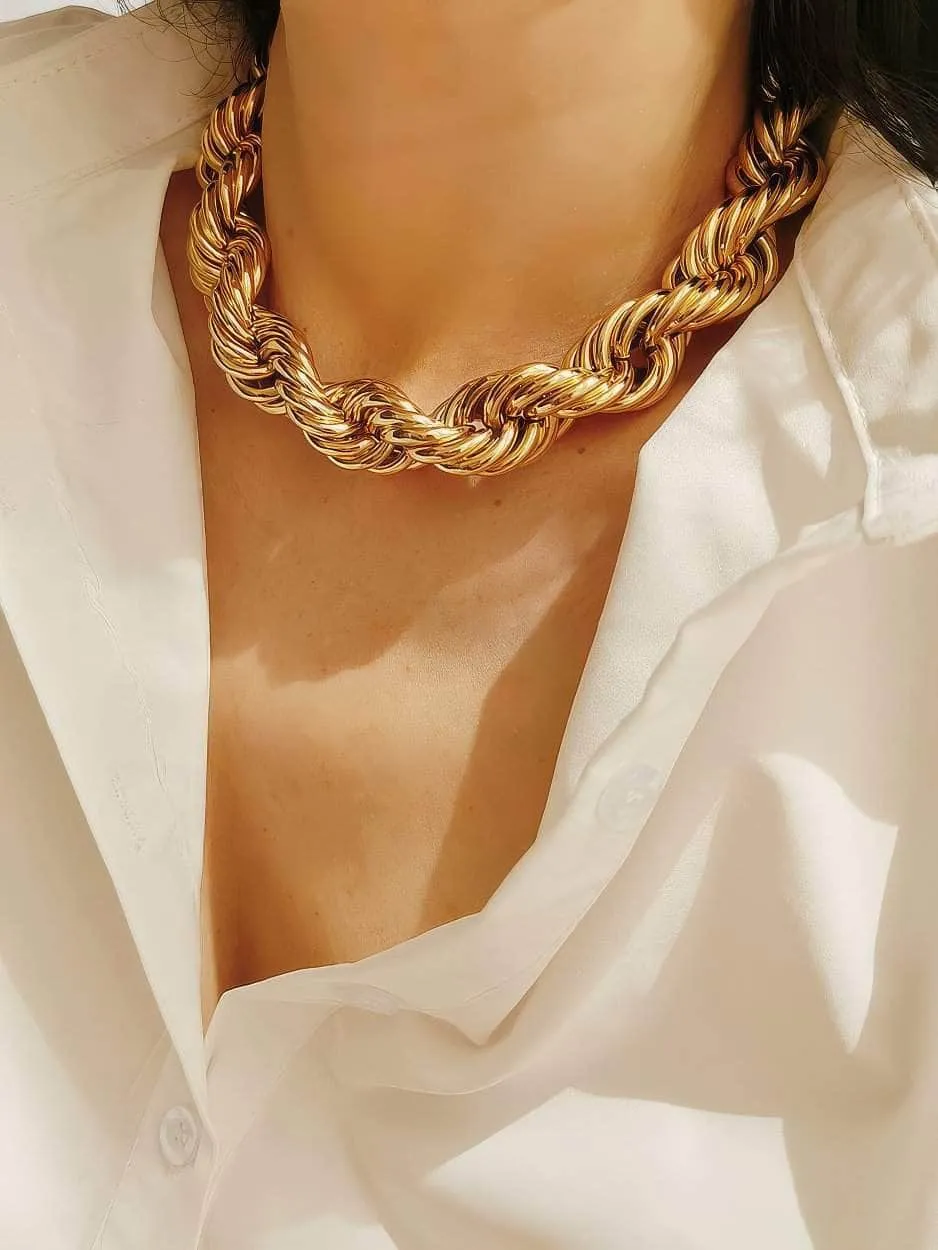 Thick Twisted Chunky Heart Pendant Gold Necklace