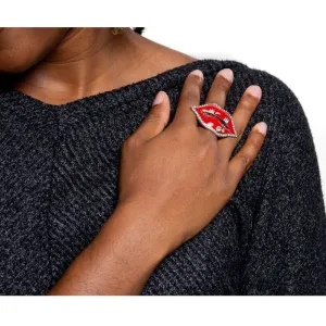 Tight Lipped Stretch Band Rhinestone Ring