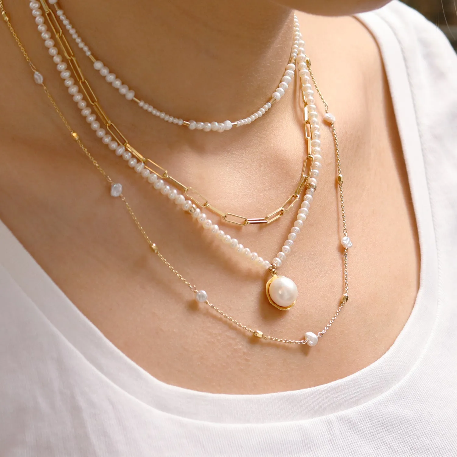 White Pearl & Satellite Chain Necklace